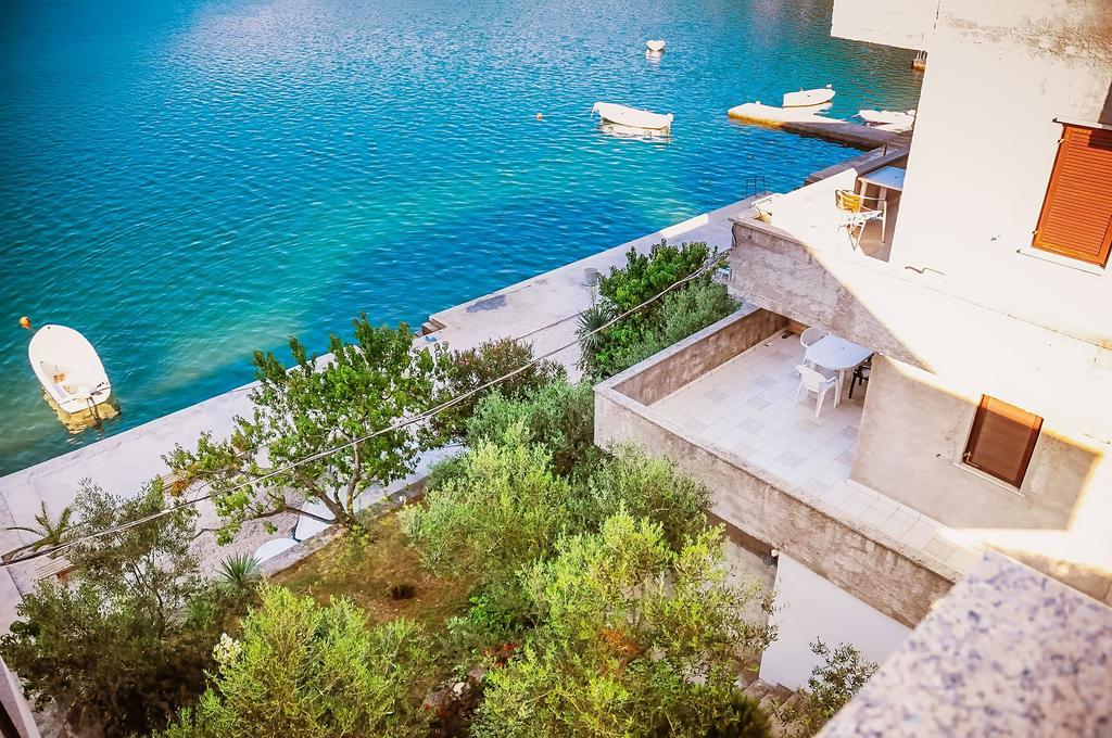 Apartments Adrialuka Dubrava  Exteriör bild