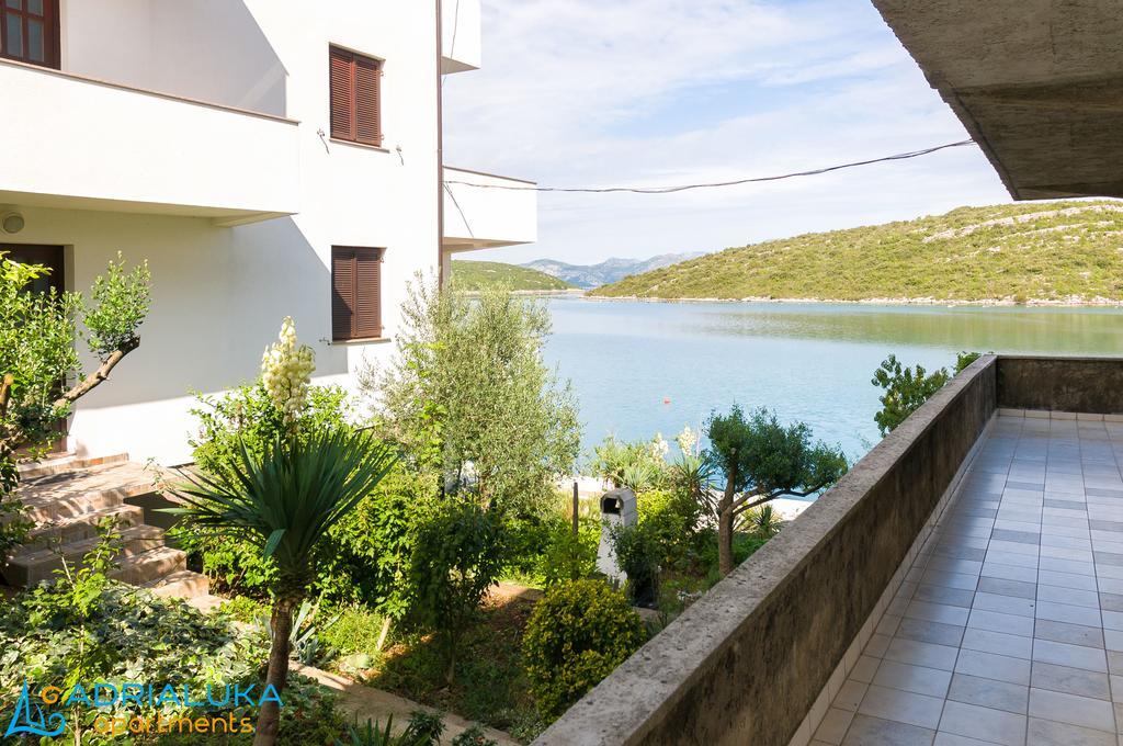 Apartments Adrialuka Dubrava  Exteriör bild