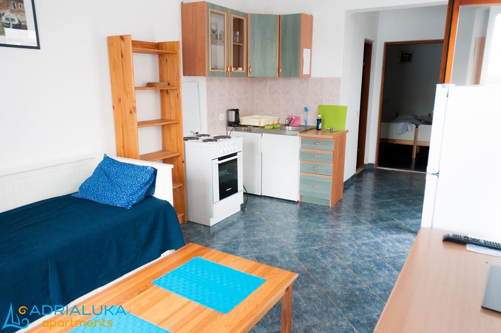 Apartments Adrialuka Dubrava  Exteriör bild
